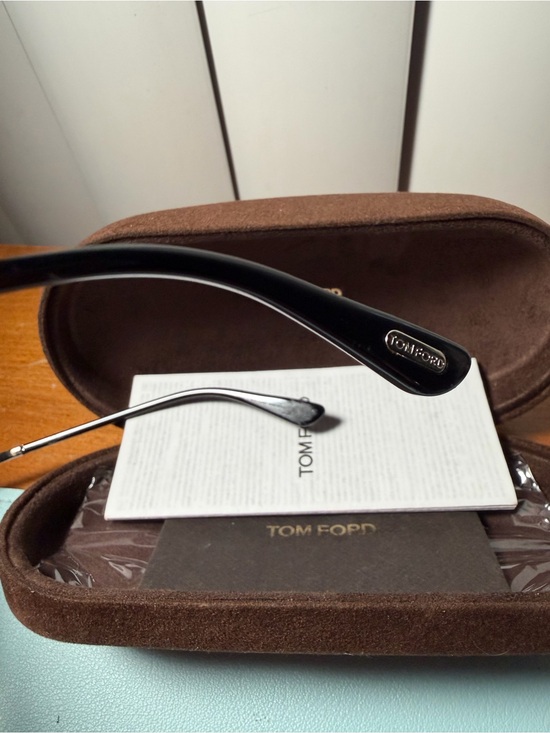 Tom Ford Black Round Sunglasses
